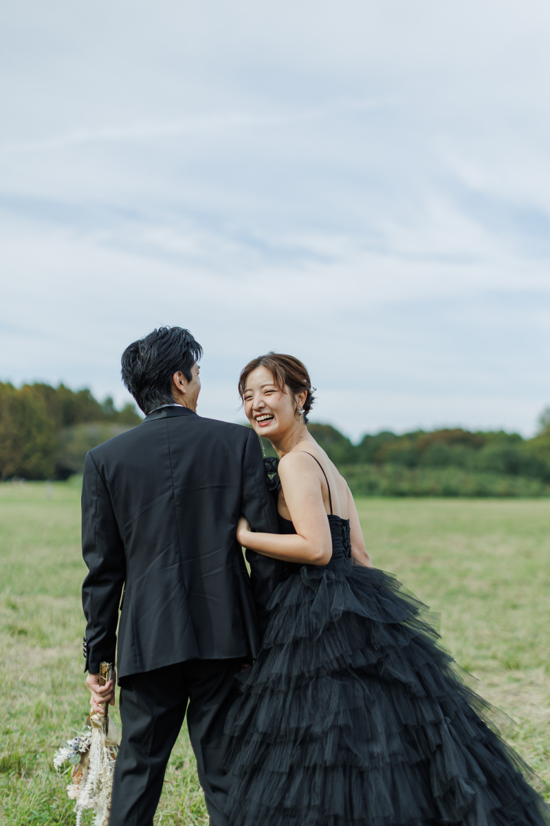 ブラックなのに可愛い♥水元公園で魅せる大人フォトウェディング 
