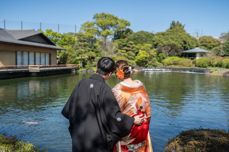 平成庭園の美景に彩られる和装ロケーション撮影