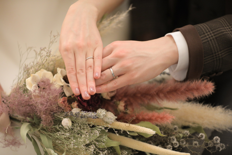 ウエディングフォトにネイルは必要？？