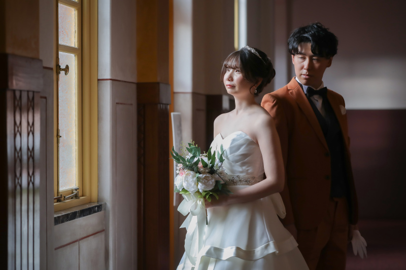 笑顔だけではない「落ち着いた表情」で残すおすすめの前撮り・フォトウェディング撮影