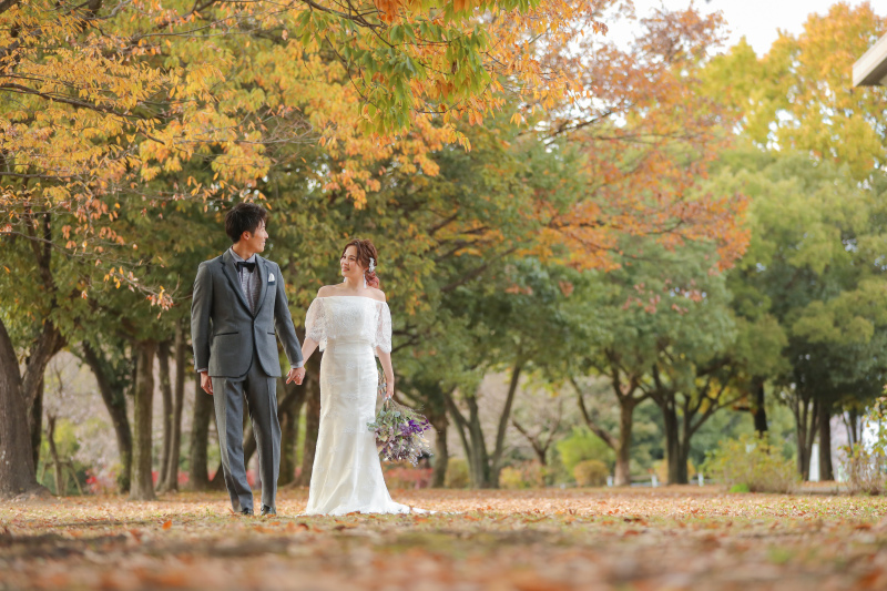 おしゃれな手つなぎウェディングフォトのポイント