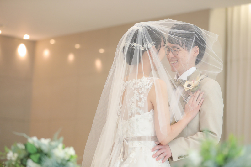 ウエディングフォトにネイルは必要？？