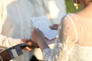 フォトウエディングでサプライズを