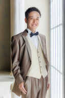 スーツ?和装?ブランズ心斎橋のスタジオで際立つ新郎スタイル別ポーズ集