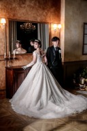 大人気！キラキラウエディングドレスのご紹介✨