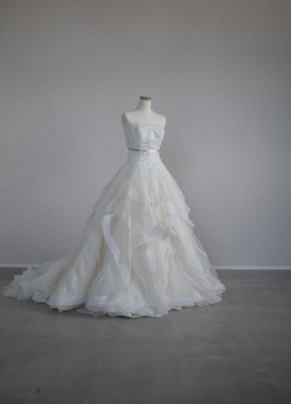 ☆新作ドレスのご紹介☆