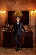 【必見】新郎様の“キメる”ソロショット特集