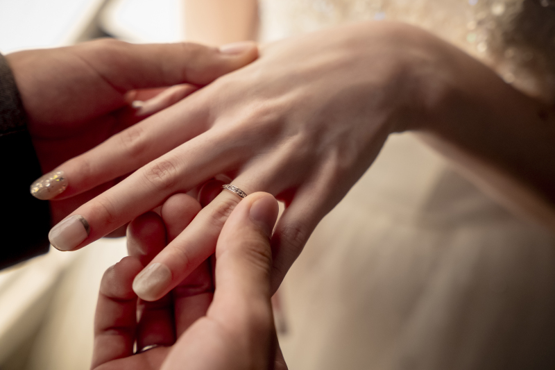 おふたりの姿をドラマティックに♪スタジオシーン『クロック』のご紹介!