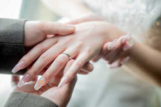 シンプルだけど特別。指輪が語るおふたりのストーリー♪