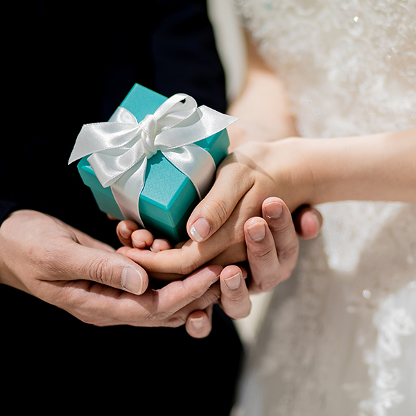 お2人らしさ溢れるアイテムで叶える特別な撮影とは？♪