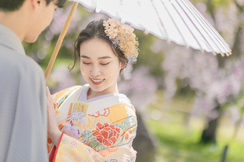 フォトウェディングのおすすめヘアメイク・和洋装別で徹底解説！