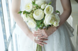 ブーケが主役になる瞬間♡ “映え”な一枚をご紹介！