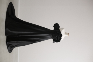 【新入荷】トレンド感満載♥黒ドレスのご紹介♪