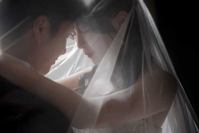 ベールの向こうのお二人