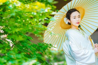 【鮮やかな色彩の中で撮る和装撮影(3)】