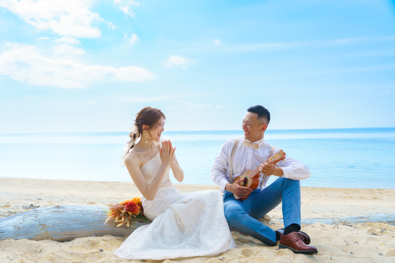 ウクレレを使って南国チックな撮影はいかがですか？♡