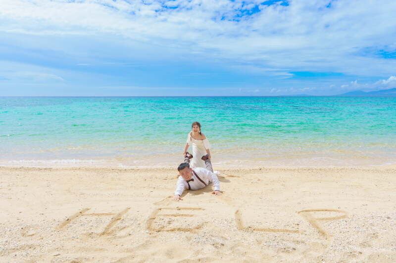 広い海だからできる!砂浜文字ショット♪