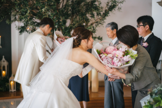 シンプルウェディングで感謝を伝えよう♪