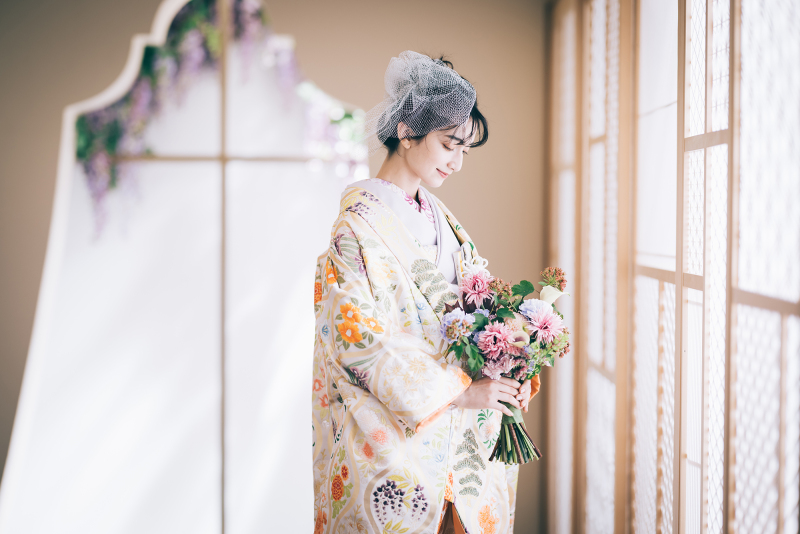 フォトウェディングにおすすめのヘアメイクとは？衣裳や長さ別スタイル8選