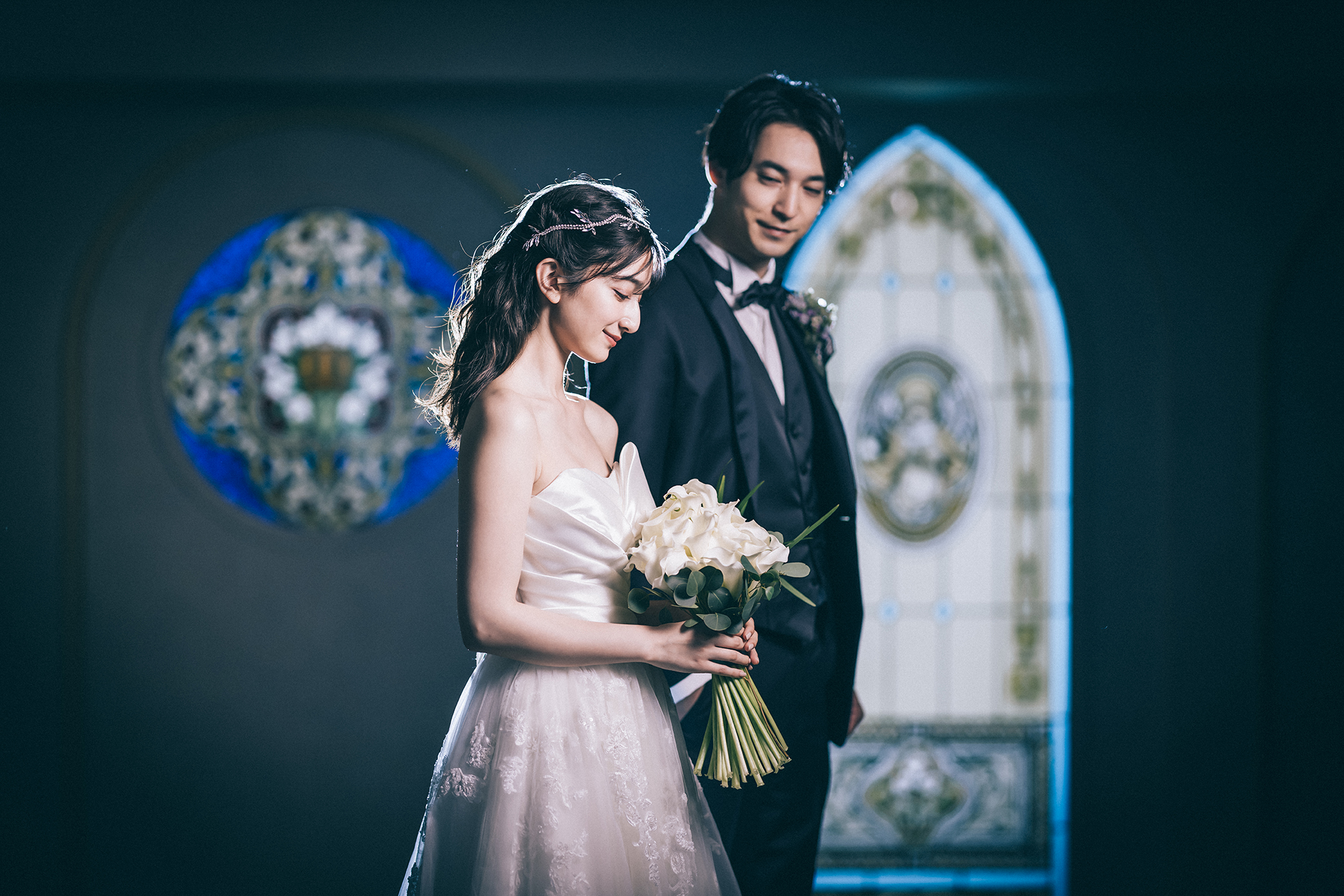 ウェディングブーケ　2点　まとめ売り　前撮り　フォトウェディング　結婚式 丸い白バラのウェディングブーケ プリザーブドフラワー 前撮り