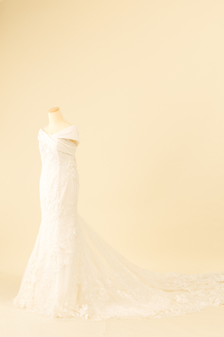 ♡新作ウェディングドレスが入荷しました♡