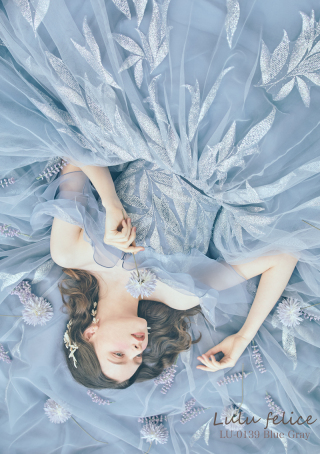 Lulu felice 新作ドレス