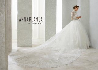 新作ドレス入荷しました♪