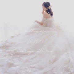 ウェディングドレス紹介