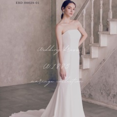 新作ドレス入荷♩