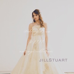 ウェディングドレス紹介