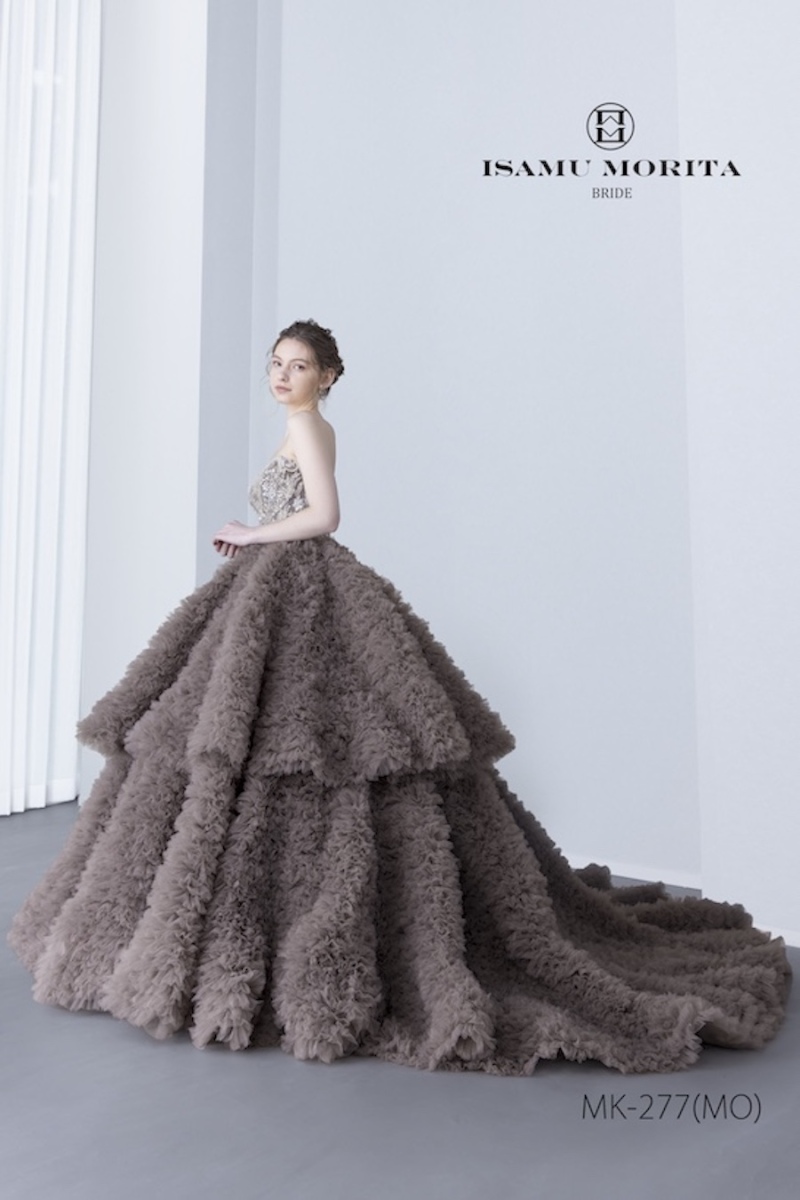 ISAMUMORITA 新作ドレス6月入荷予定