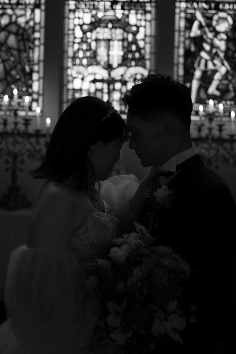 シルエットで残す、映画のワンシーンのような一枚♡