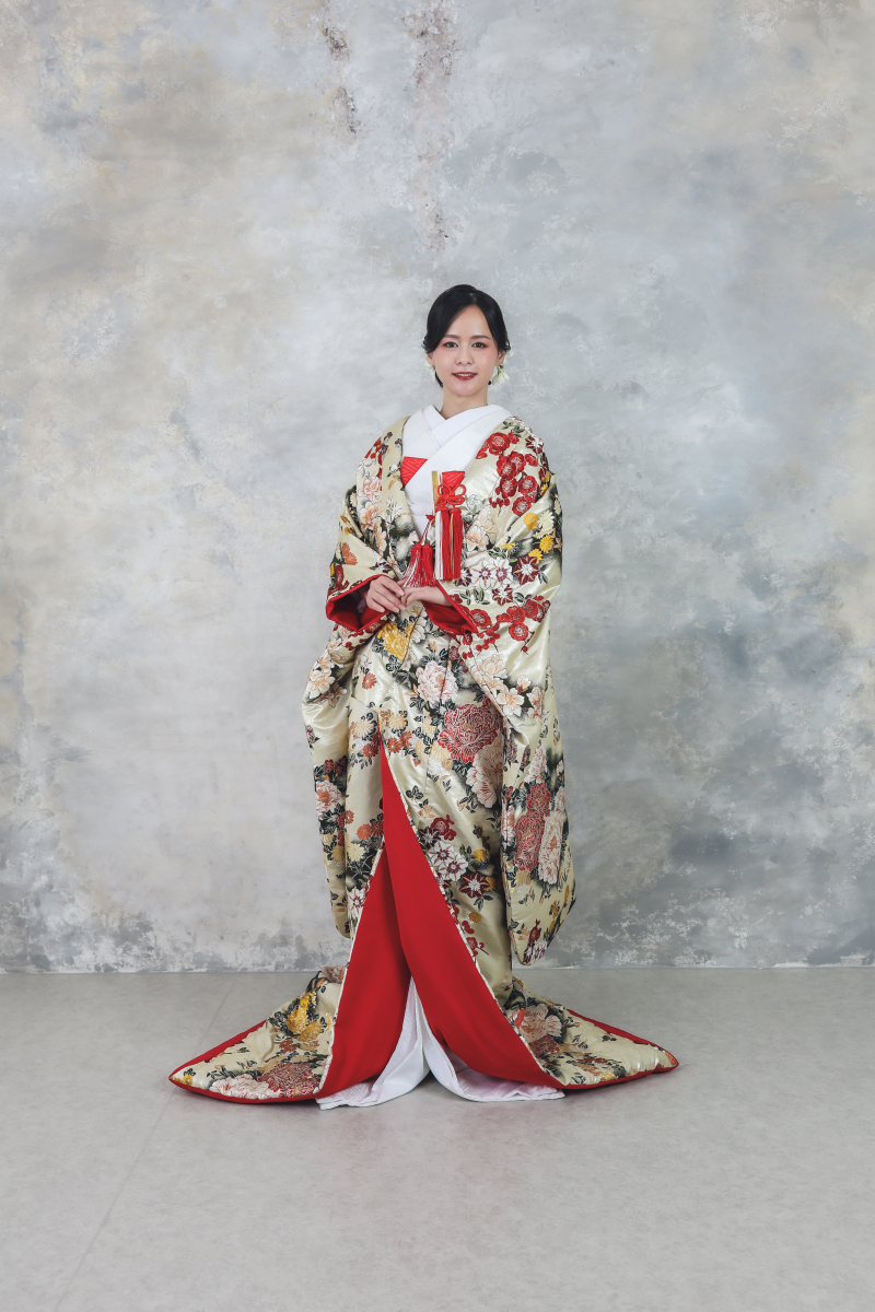 秋冬の和装前撮りに映える色打掛