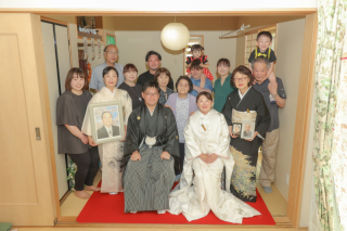大好きなおばあちゃんに花嫁姿をお披露目〜ご自宅編〜