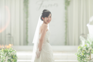 ウエディングドレス＆カラードレスが大量に新作が入荷しました！