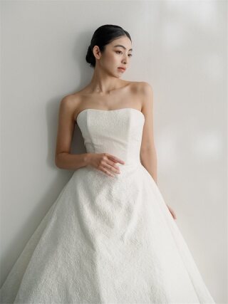 時代を超える優雅さ。Lien 2025年新作『Armis』