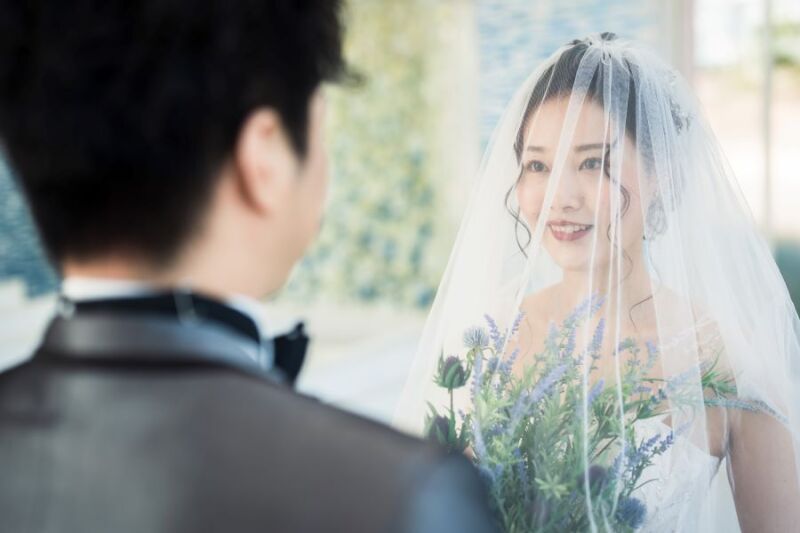 ベール越しの新婦様 = 美しい