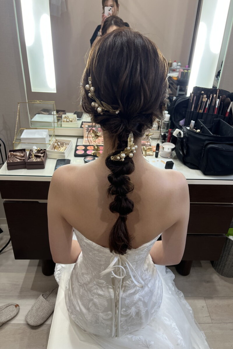 ＼おしゃれ花嫁さん必見♡／宮古島フォトウェディングにぴったりな編みおろしヘア特集