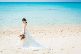 Aラインドレス in MIYAKO BEACH