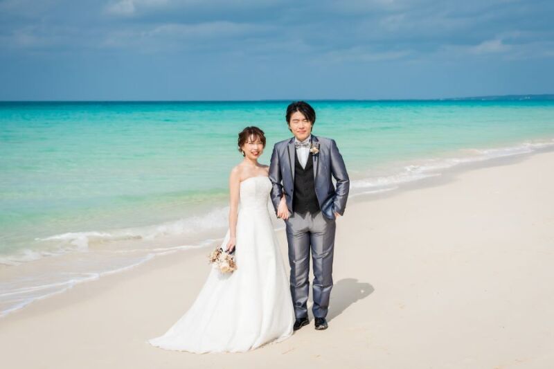 Aラインドレス in MIYAKO BEACH