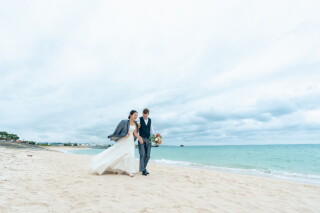 ロマンチックな瞬間を写真に!おでこ&ほっぺほっぺショット♪