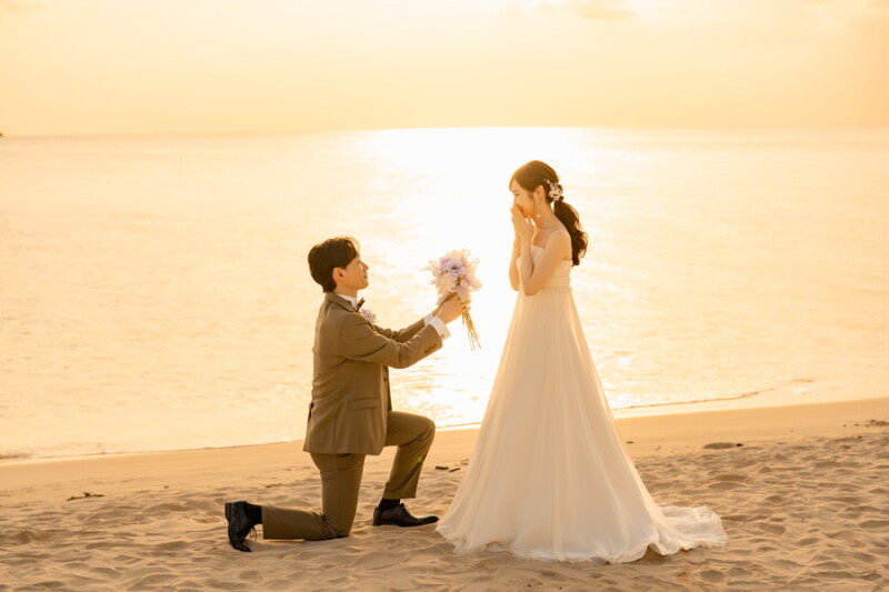 \ 一期一会のサンセットをあなたに♪ /宮古島で叶える夕暮れフォトウェディング♡