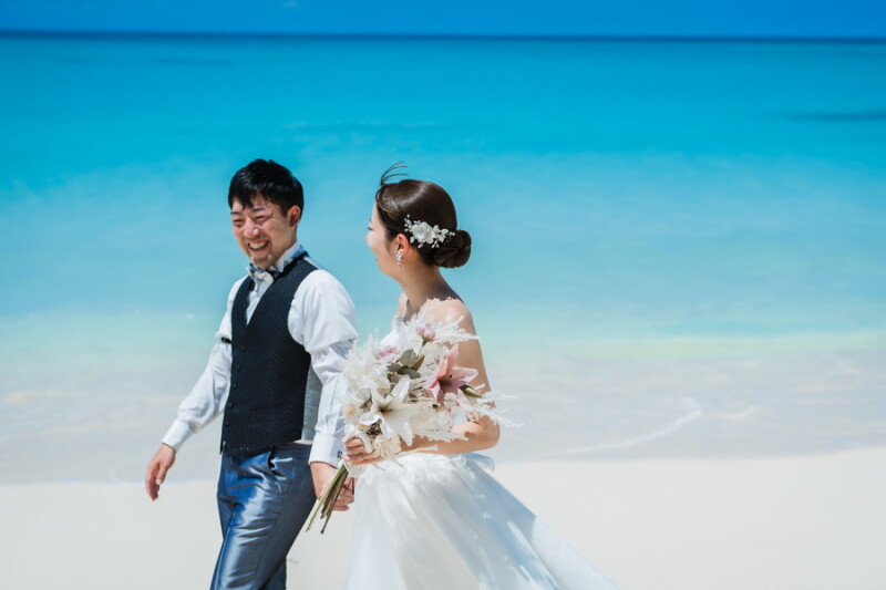 宮古島☆眩しいほどの白砂に宮古ブルーの海