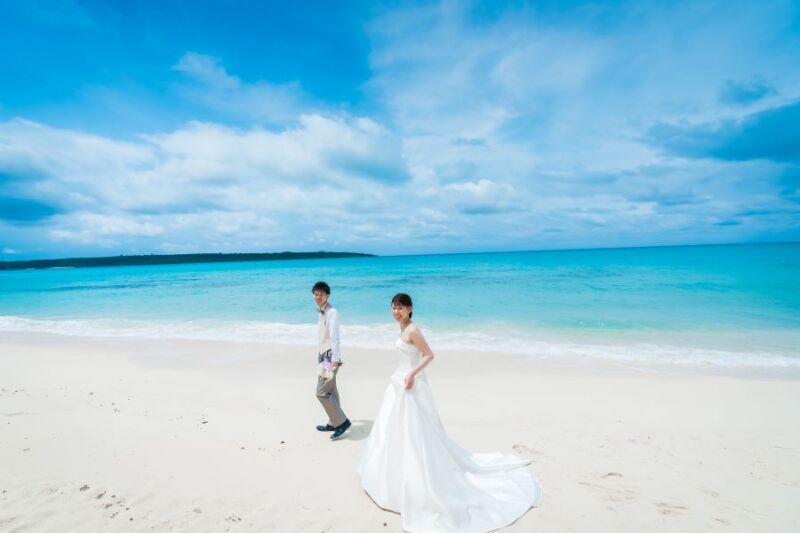 Aラインドレス in MIYAKO BEACH