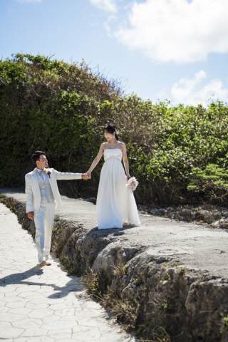 宮古島の青を感じるビーチ撮影