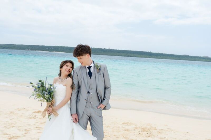 Aラインドレス in MIYAKO BEACH