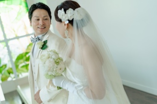 美しいチャペルのステンドグラス