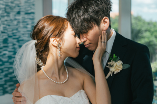 -光と影が織りなすドラマチックなウエディングフォト-