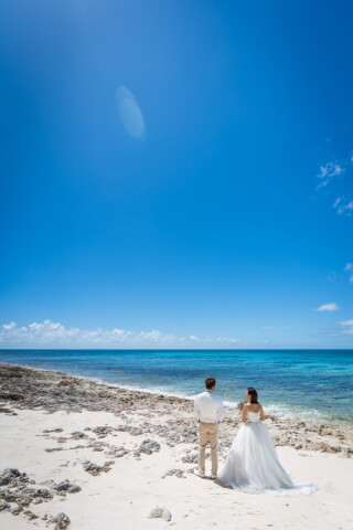 宮古島・☆☆沖縄らしい緑と珊瑚の岩場で☆☆