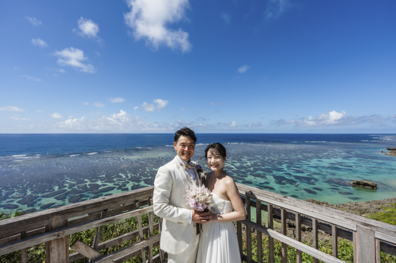 宮古島の青を感じるビーチ撮影